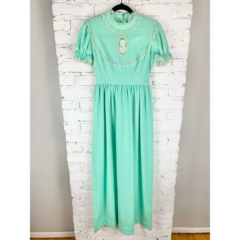 Vintage 1970s Victorian Babydoll Dress Woman Face Mint Blue Lace Ruffle XS
